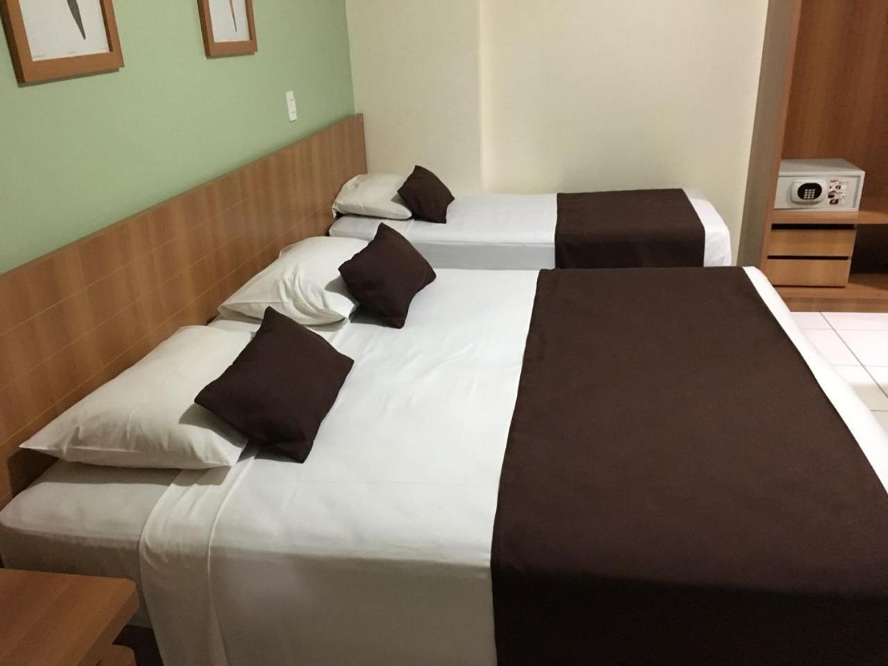 Golden Dolphin Grand Hotel - Flats Caldas Novas Exterior photo